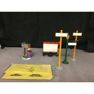 Dept 56 Village Accessories "Personalize Your Village" ©1999 set of 5